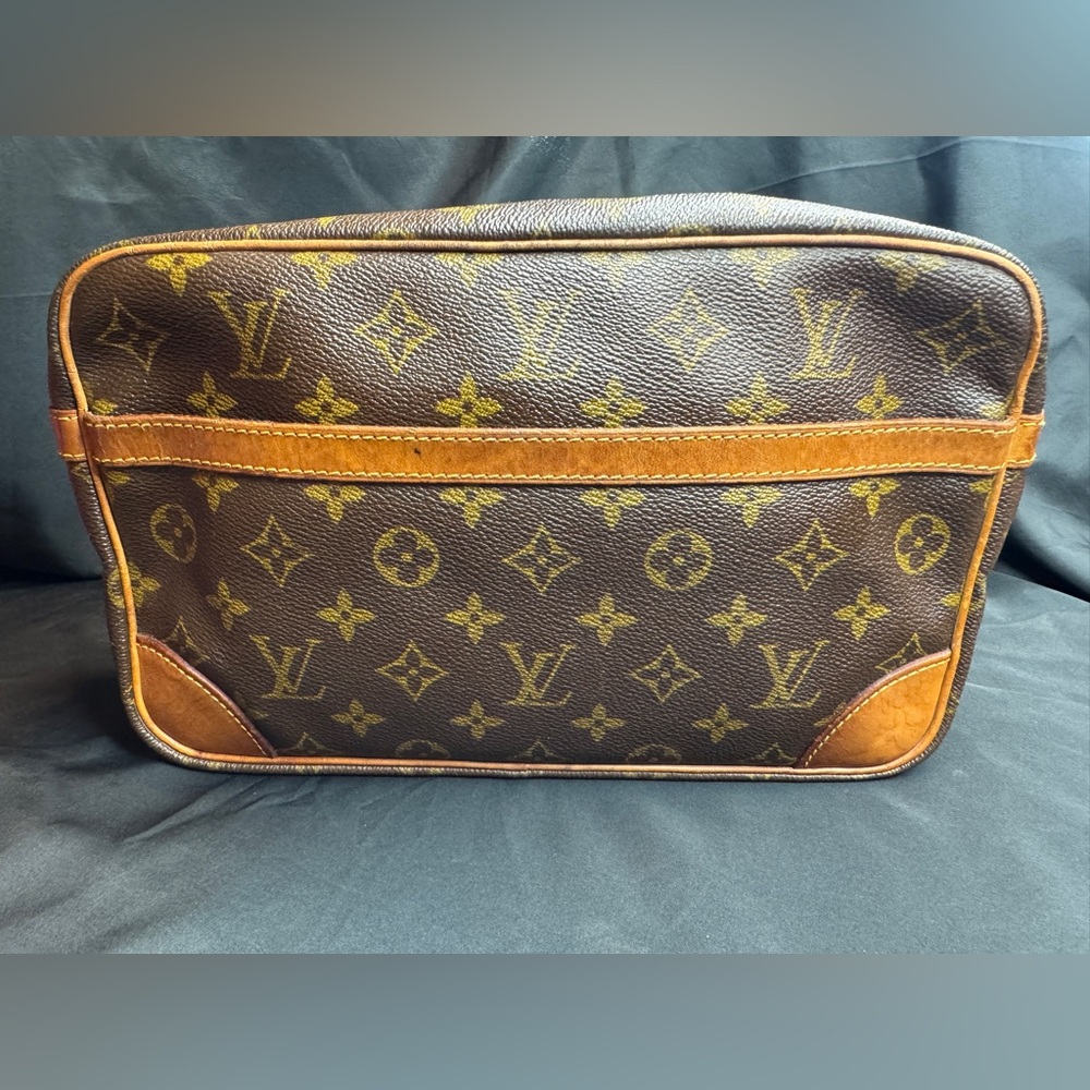 Louis Vuitton LV Monogram Compiègne 28 Pouch Clutch Bag Unisex